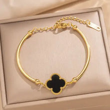 Load image into Gallery viewer, 18K Stainless Steal Tarnish Free Clover Bracelet
