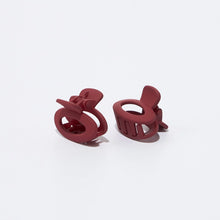 Load image into Gallery viewer, 2 Pcs Sea Mini Claw Hair Clips
