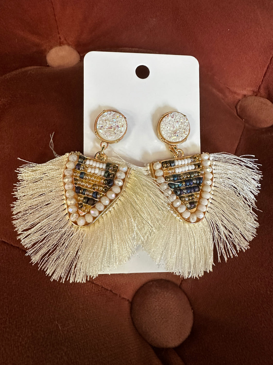 FAN OUT CREAM & GREY BEADED EARRINGS